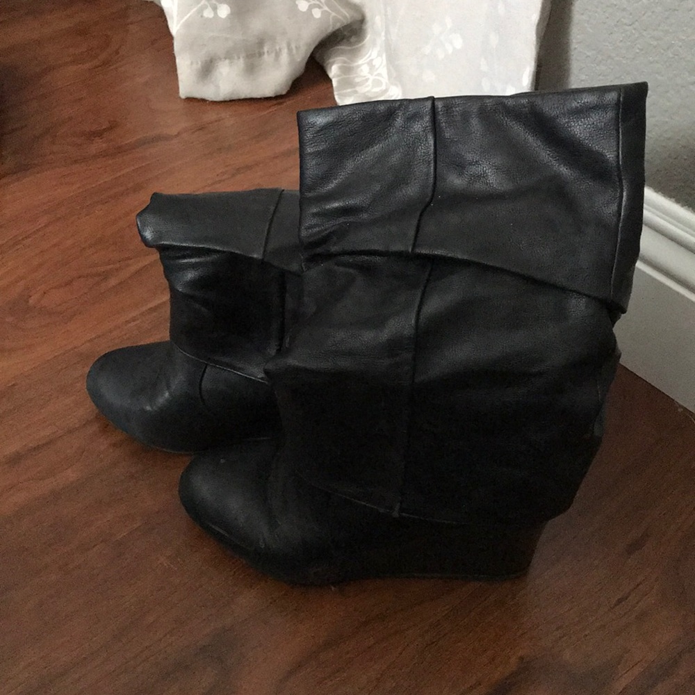 Black boots